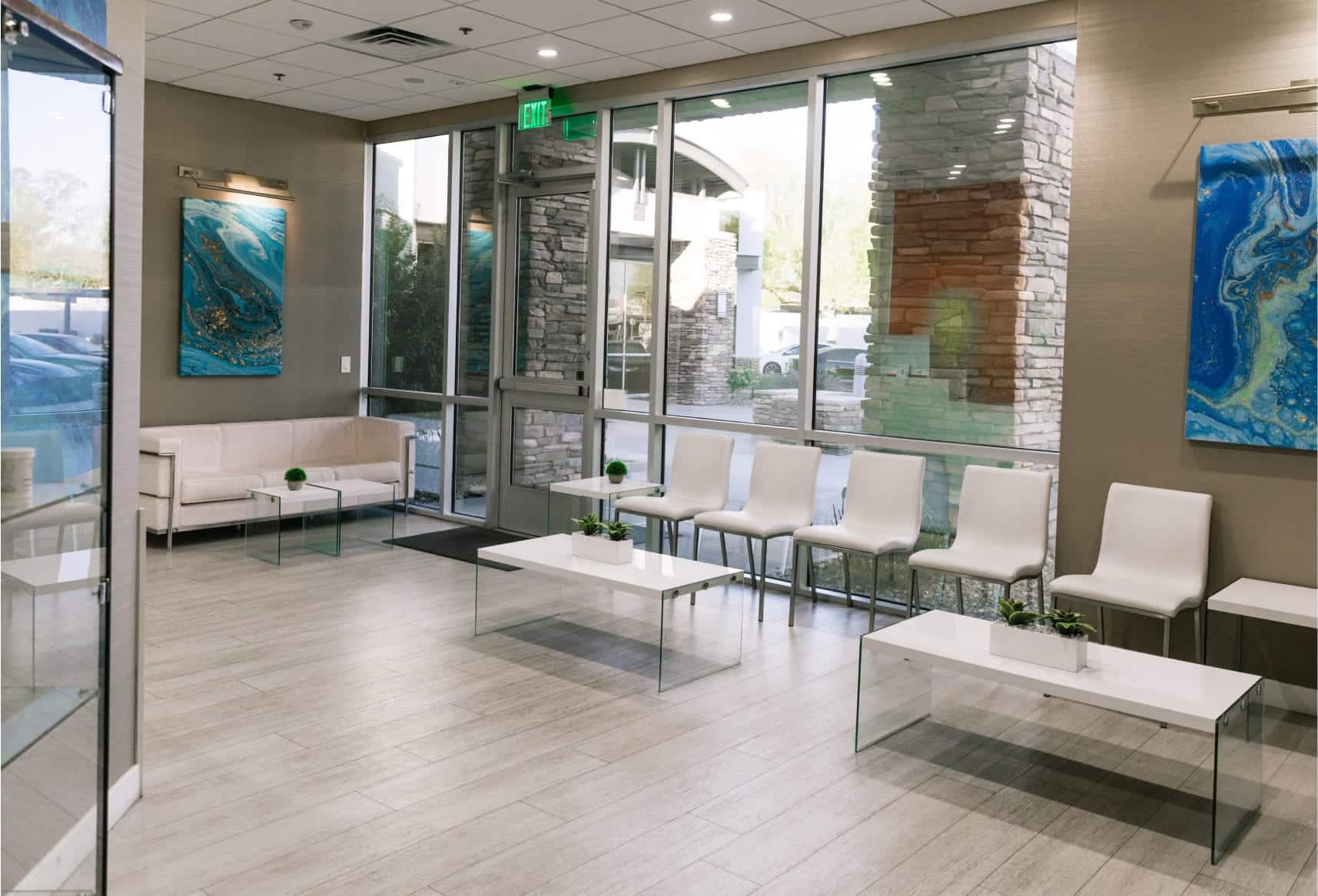 1712940277 office mod 2 - Elite Plastic Surgery